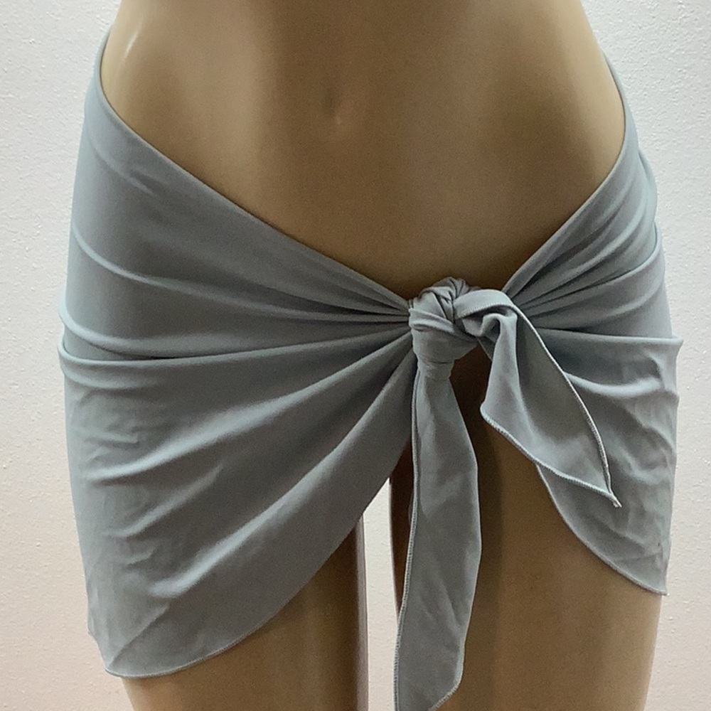 Zuliana Grey Spandex Beach Cover Up/Sarong. Made in USA. New With Tags